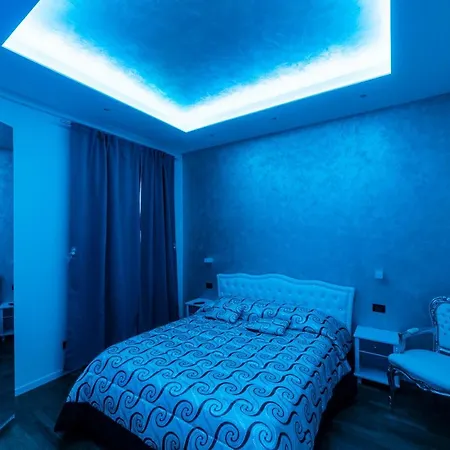 Fashion Silver Apartment Bologna